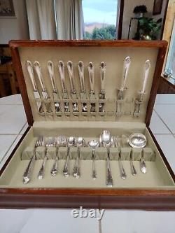 Alvin Chased Romantique Sterling Flatware Set With Felt Chest