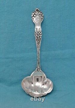 Alvin Majestic Sterling Gravy Ladle 6 1/4 38.2 gm. Mono D Beautiful