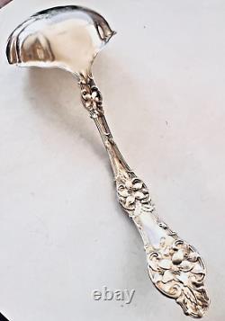 Alvin Orange Blossom 6 3/4 Gravy ladle Little Use clean ready to use NO MONO