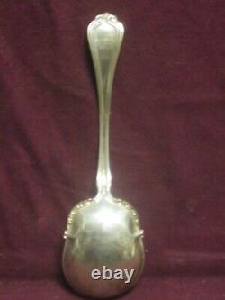 Alvin Sterling Wellington CASSEROLE OR BERRY SERVING SPOON 8 1/4 No Mono