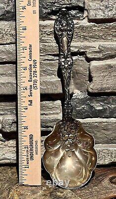 Early ALVIN STERLING SILVER SALAD / BERRY SERVING SPOON OLD ORANGE BLOSSOM