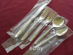 STAR BLOSSOM Alvin Sterling 5 Piece Place Setting Unused c1959