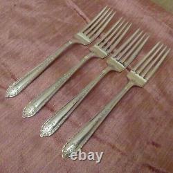 4 Fourchettes de table en argent sterling Alvin Della Robbia de 7-5/8 pouces pesant plus de 7 onces troy