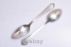 Douze cuillères à dîner en argent sterling Hamilton Alvin 1910 monogrammées M