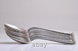 Douze cuillères à dîner en argent sterling Hamilton Alvin 1910 monogrammées M