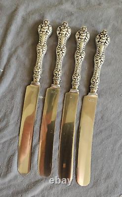 Ensemble de 4 couteaux de table en argent sterling Alvin, motif FLEUR D'ORANGER, 9-INITIALES gravées