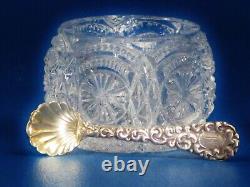 Ensemble de 6 coupelles à sel en verre taillé et cuillères en argent sterling dorées par Alvin.