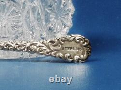 Ensemble de 6 coupelles à sel en verre taillé et cuillères en argent sterling dorées par Alvin.