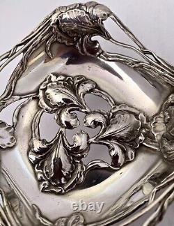 Rare Alvin Raphael Art Figural Nouveau Serling Silver Bonbonniere 10 Avec Irises